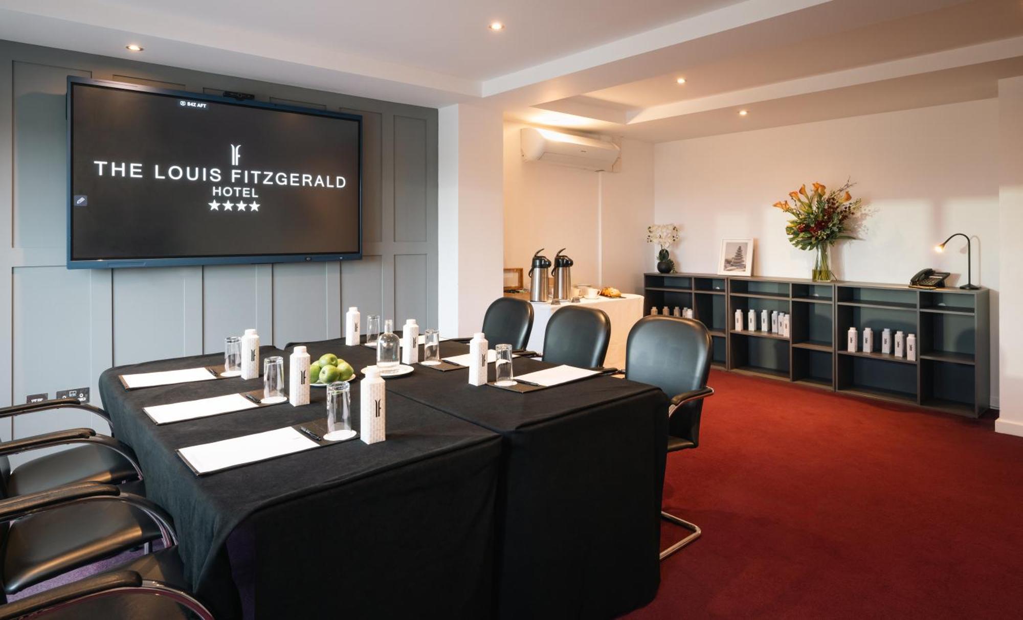 Louis Fitzgerald Hotel 4*